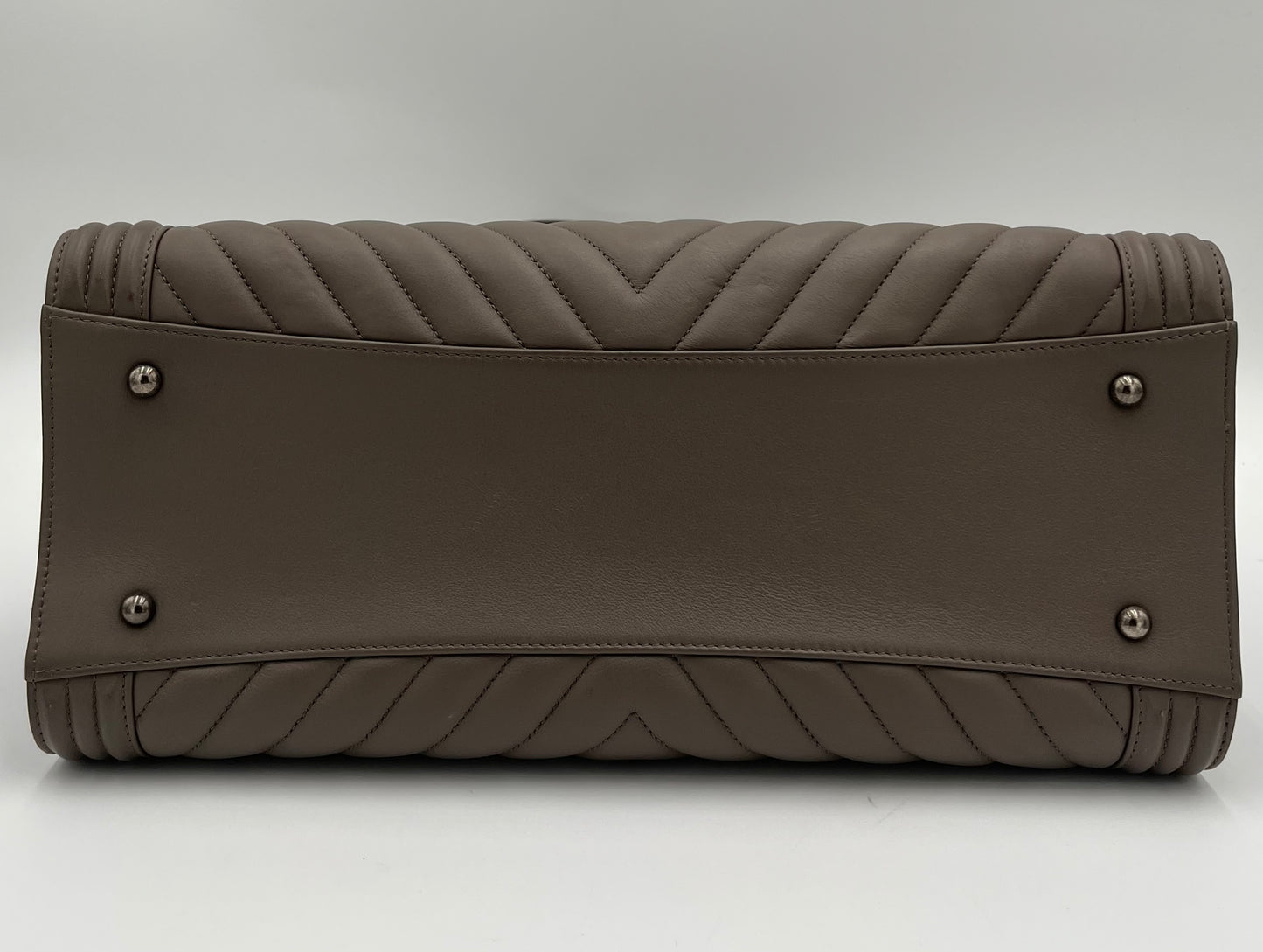 Chanel Chevron Boy Bag Tote-Taupe