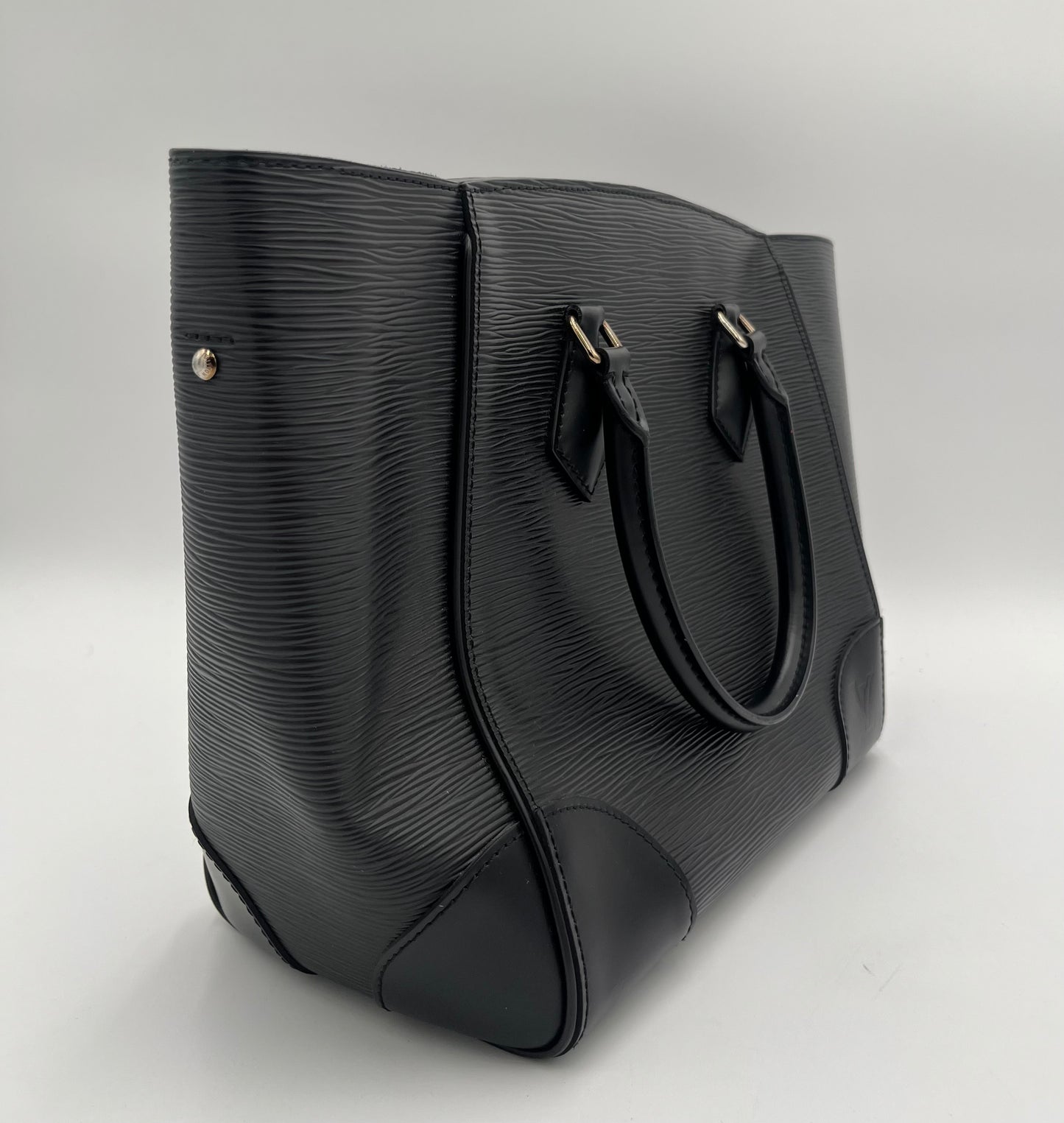 Louis Vuitton Phenix MM Epi-Black Epi