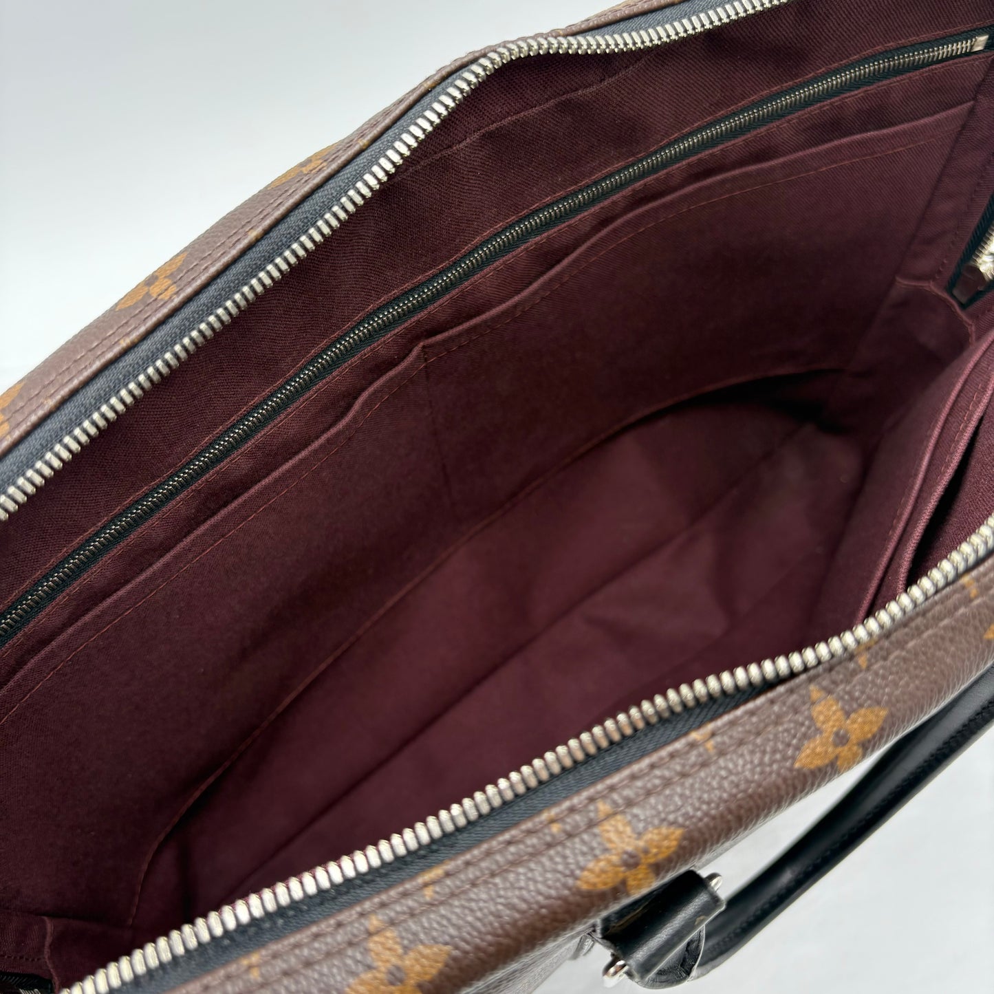 2011 Louis Vuitton Macassar Porte Documents Business Bag