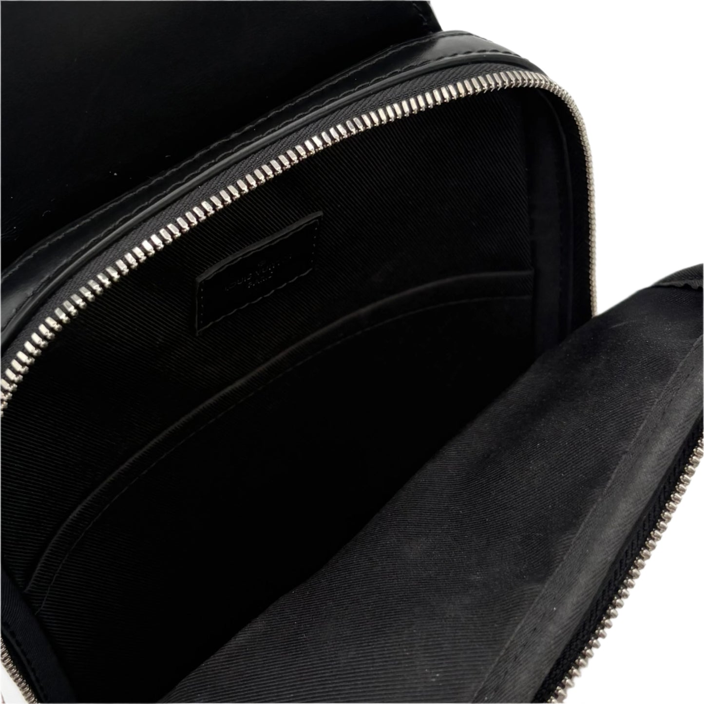 Louis Vuitton Avenue Sling Bag NM