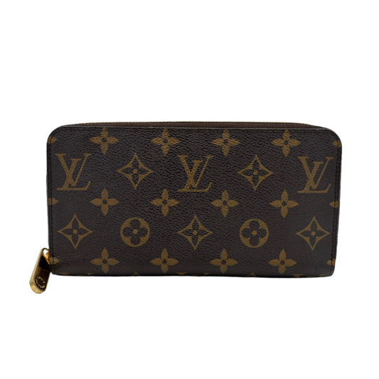 MIB Chipped Louis Vuitton Zippy Wallet Monogram