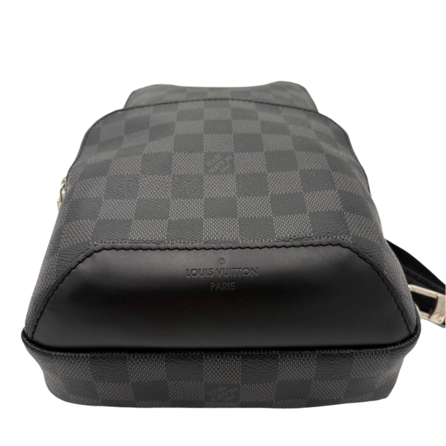 2019 Louis Vuitton Avenue Sling Bag
