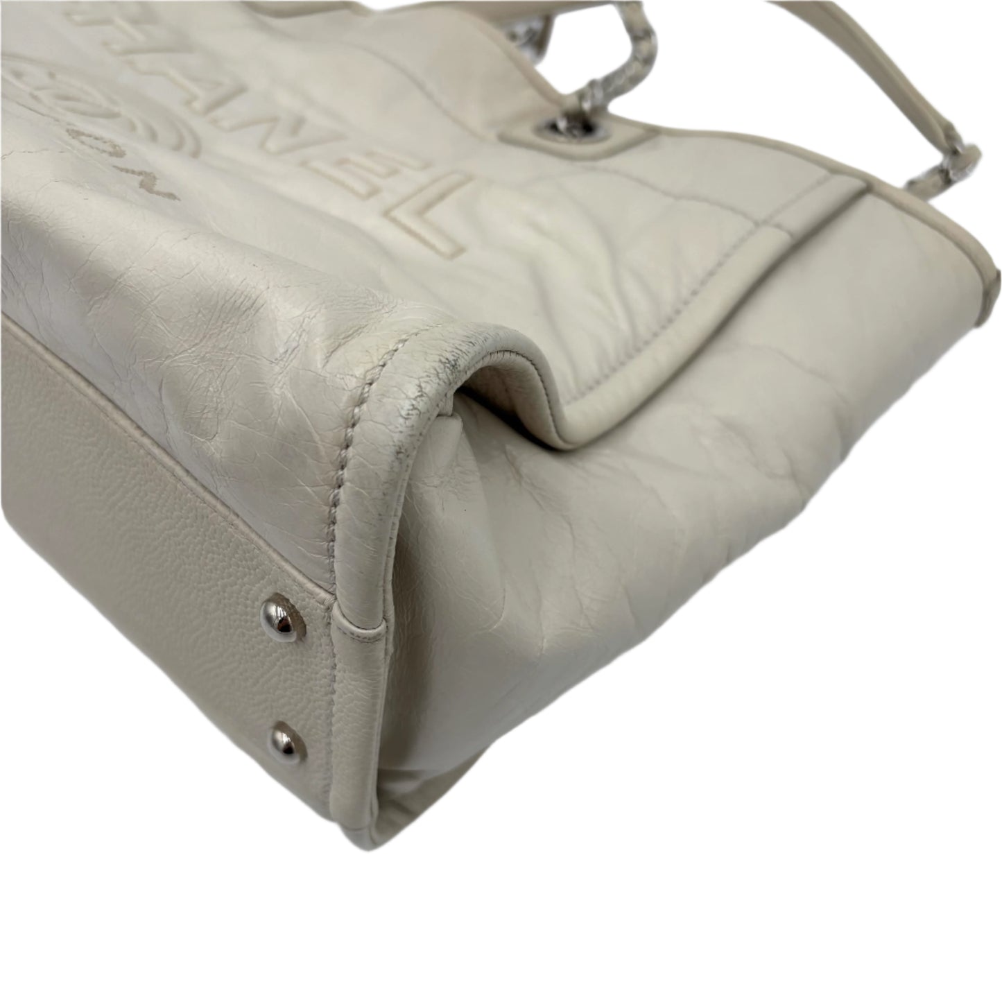 Chanel 2016 Leather Deauville Medium Tote