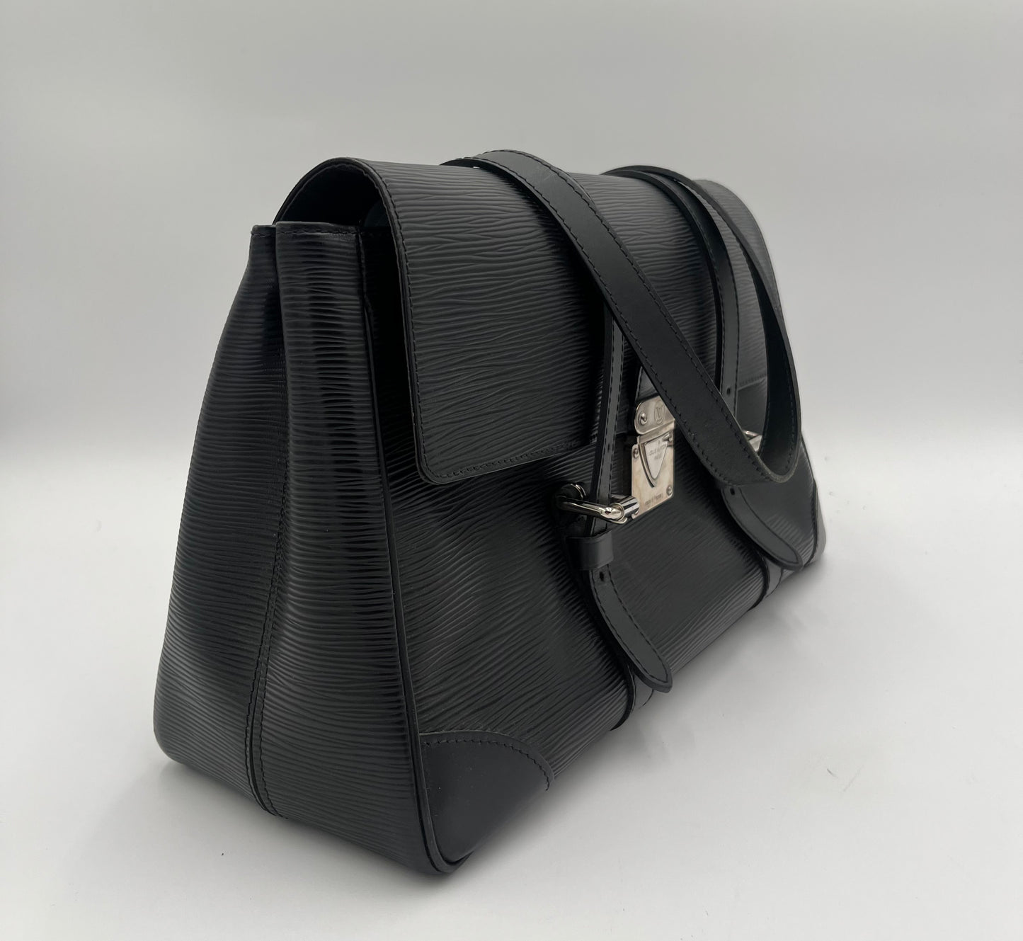 Louis Vuitton Segur MM Epi-Noir Black