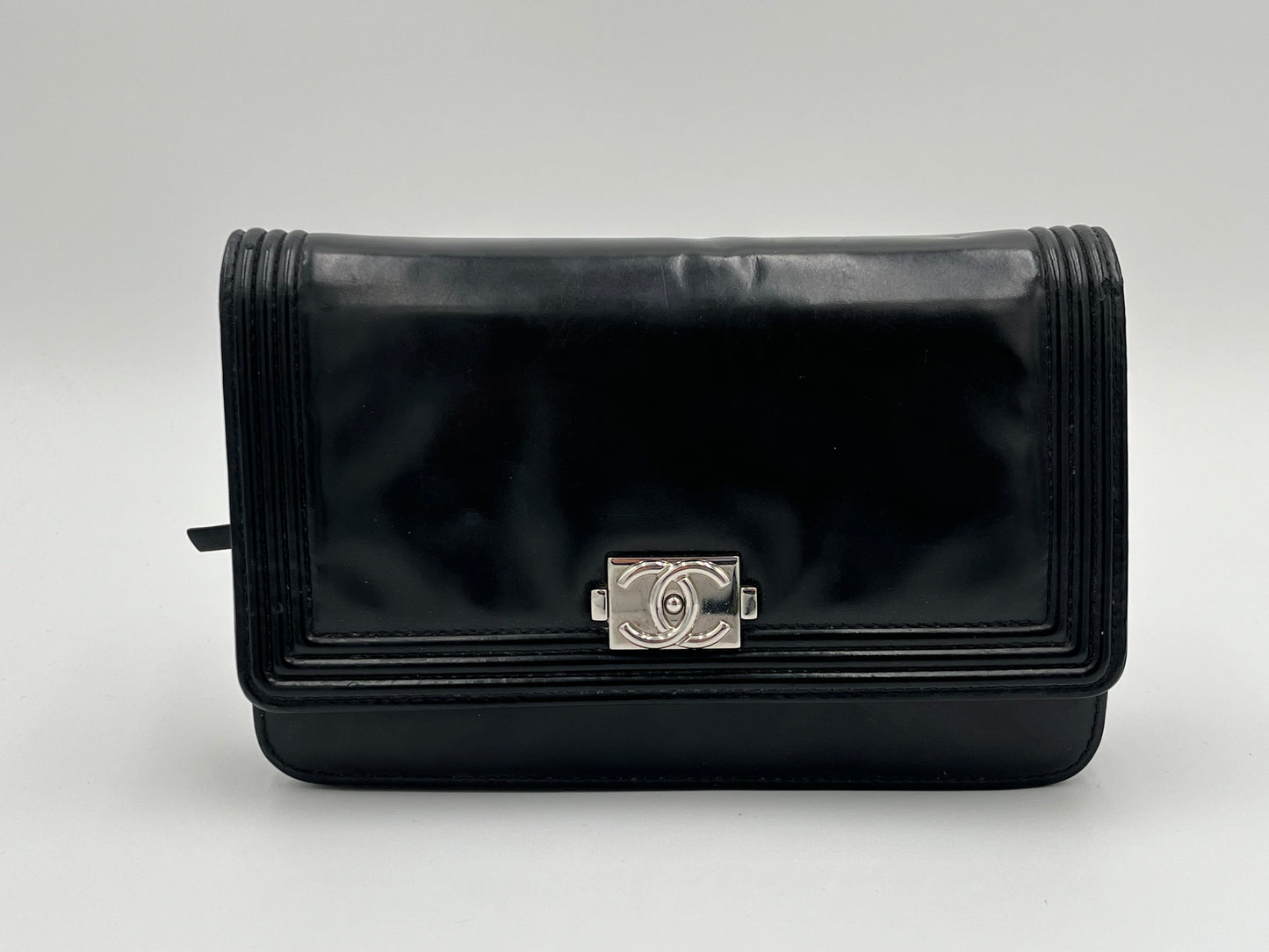 2012 Chanel Patent Wallet On Chain ASIS