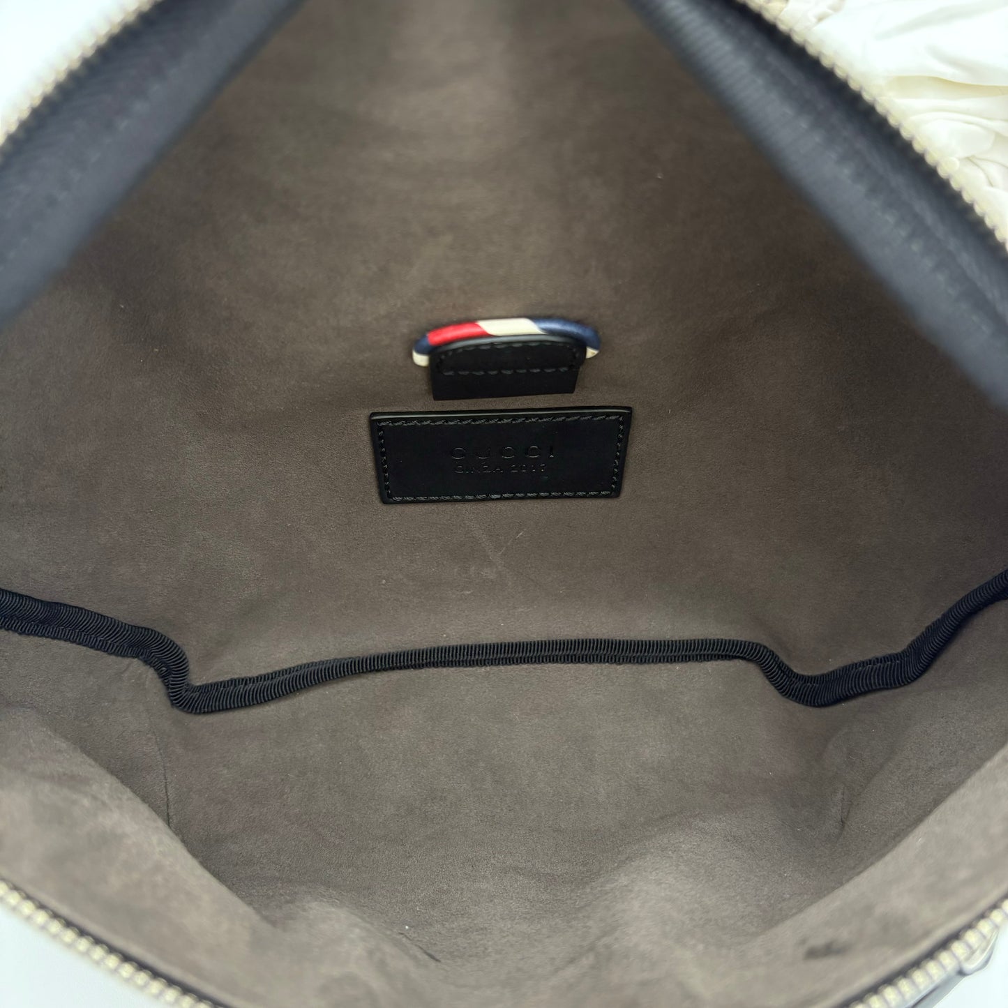Gucci GG Supreme Courrier Belt Bag