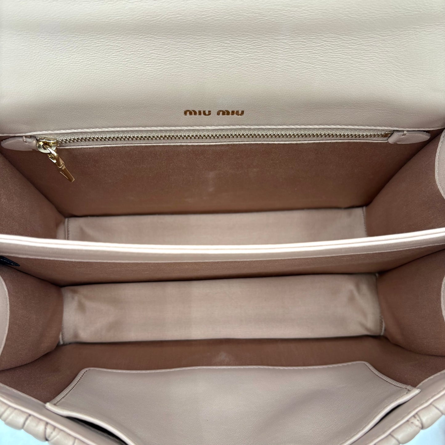 Miu Miu Confidential Leather Ba-Nude