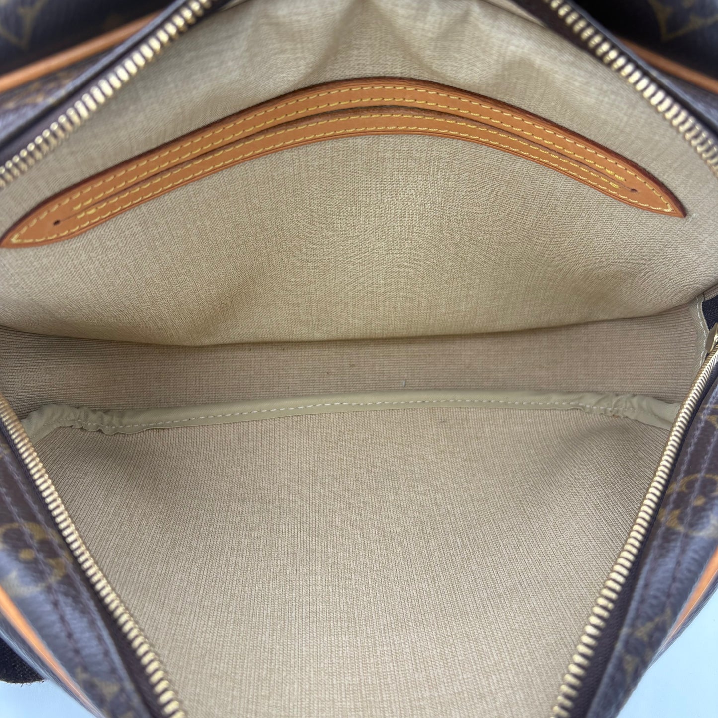 2002 Louis Vuitton Reporter PM Bag