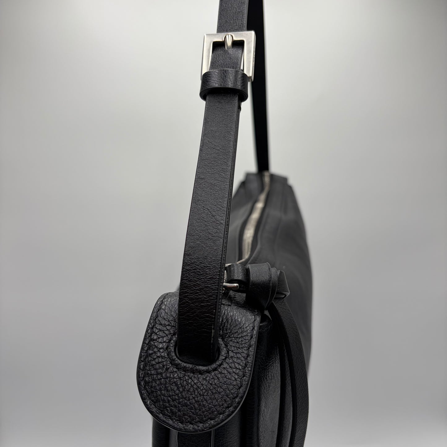 2024 Fendi Leather Simply Medium
