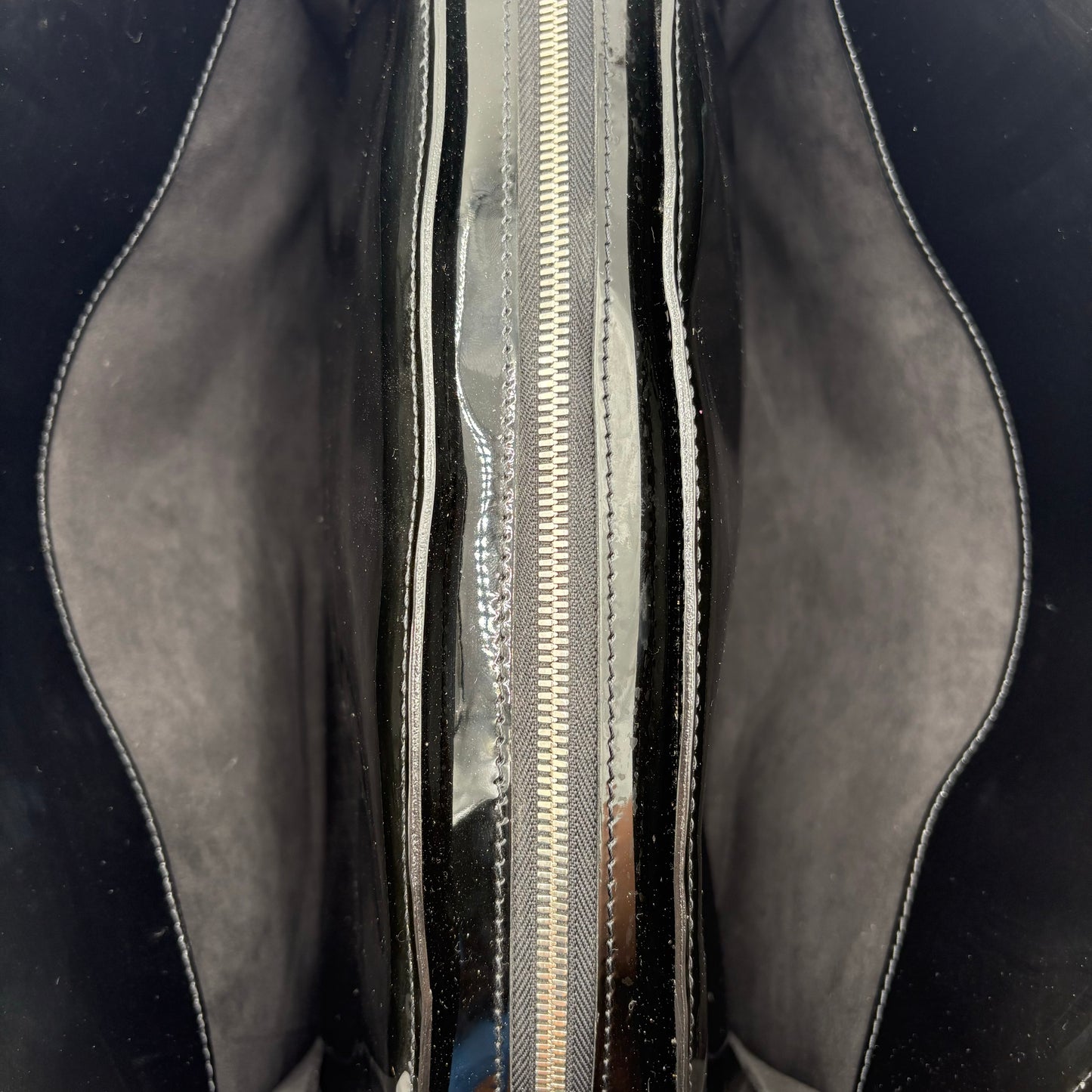 Louis Vuitton Pont Neuf GM.-Black Patent