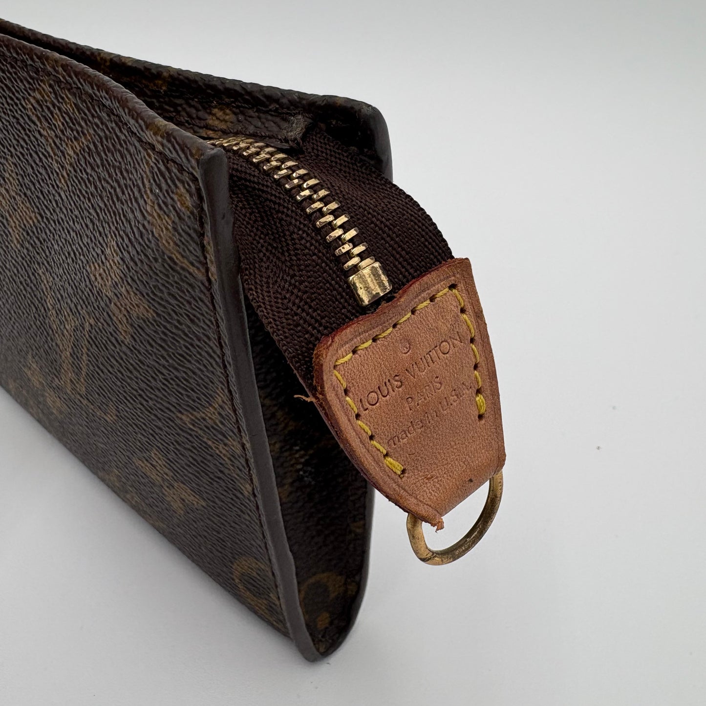 Vintage Louis Vuitton Bucket Pouch Monogram