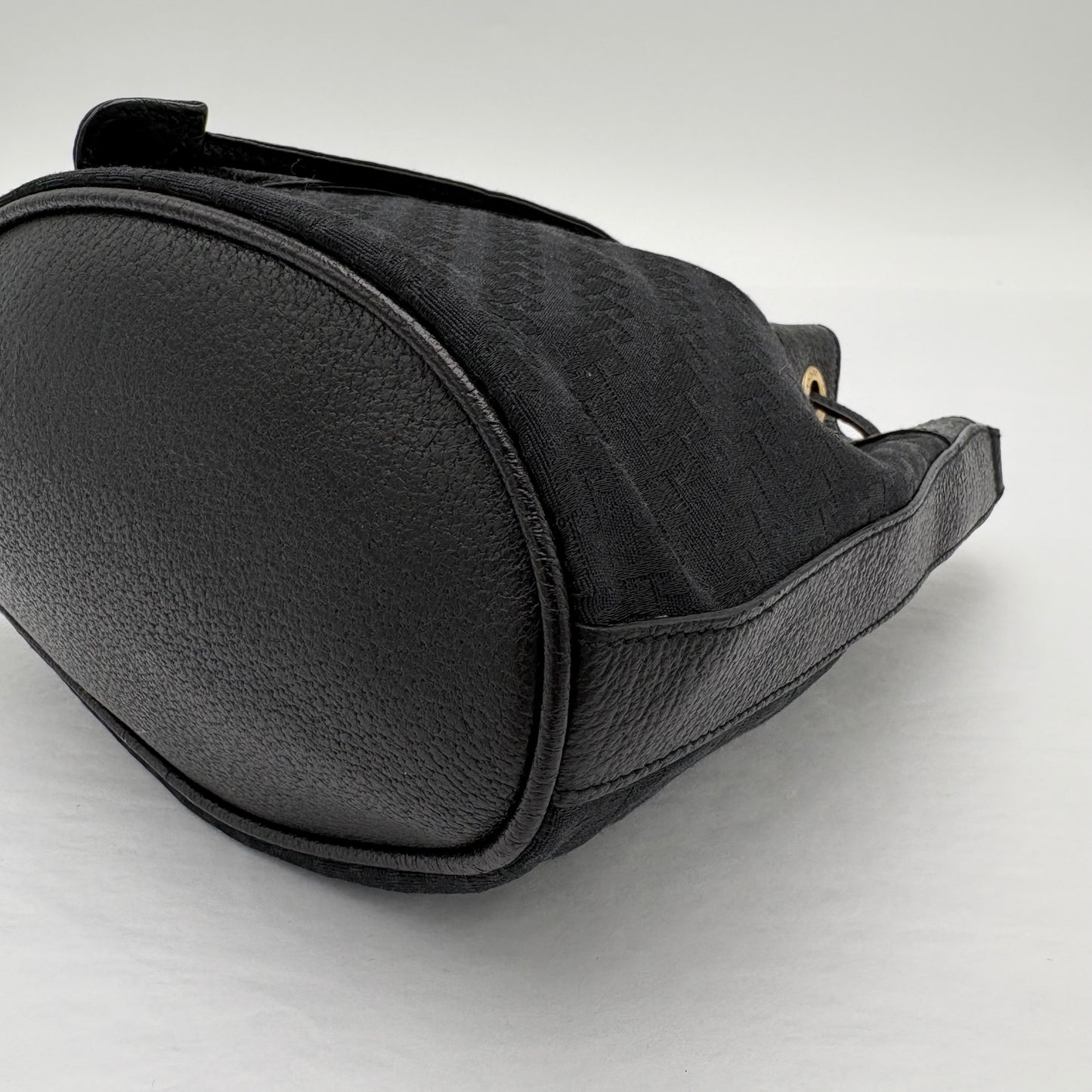 Vintage Gucci Micro GG Monogram Bucket bag