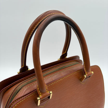 1998 Louis Vuitton Pont Neuf Epi Leather Bag