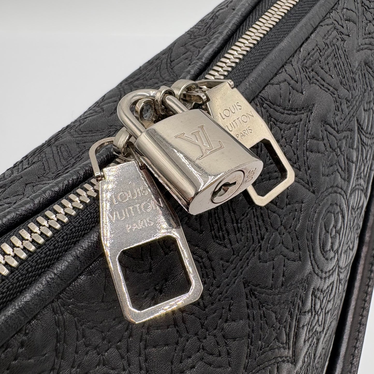 Louis Vuitton Antheia Ixia Leather 2 Way Bag