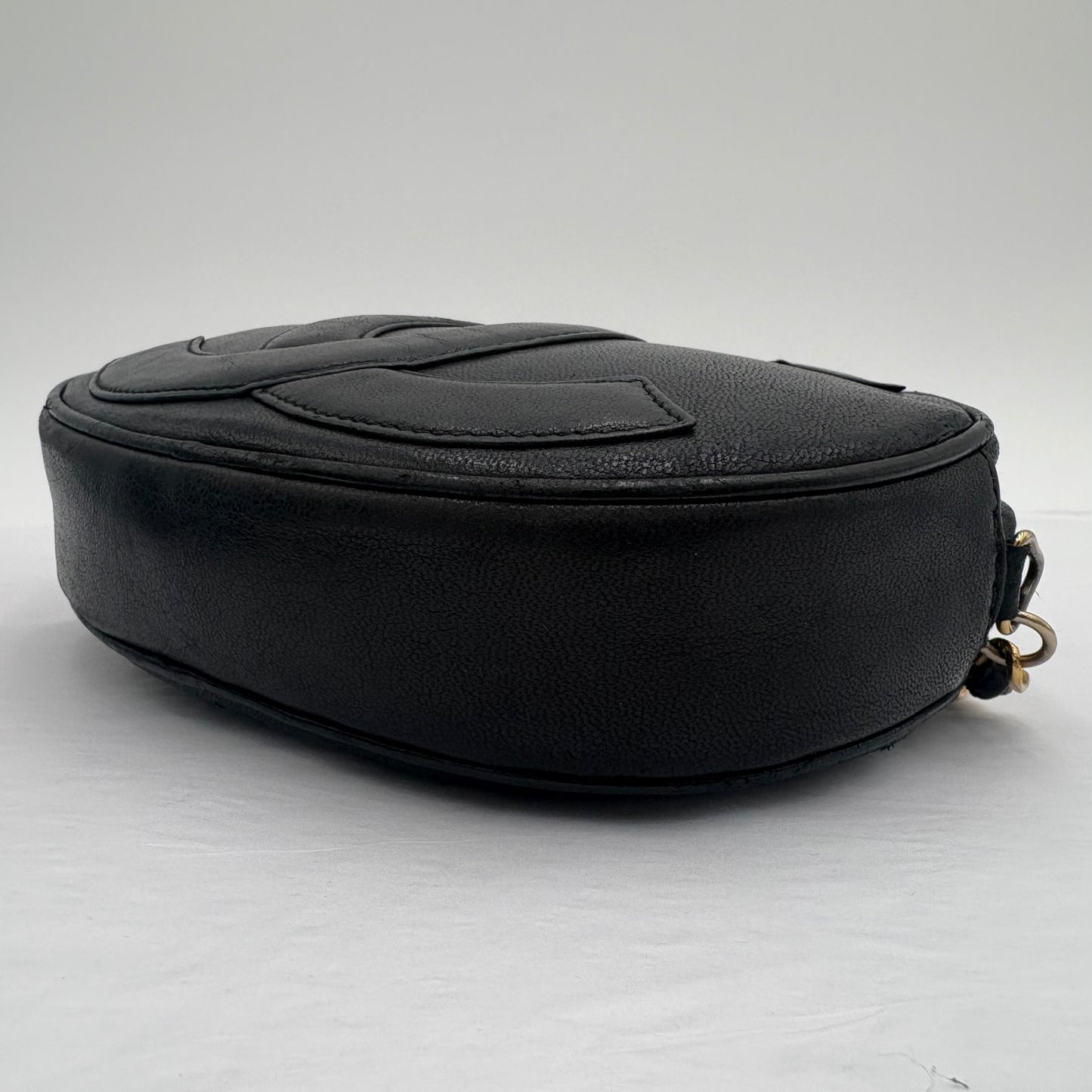 1986-88 Chanel Timeless Oval Bag No Tassel