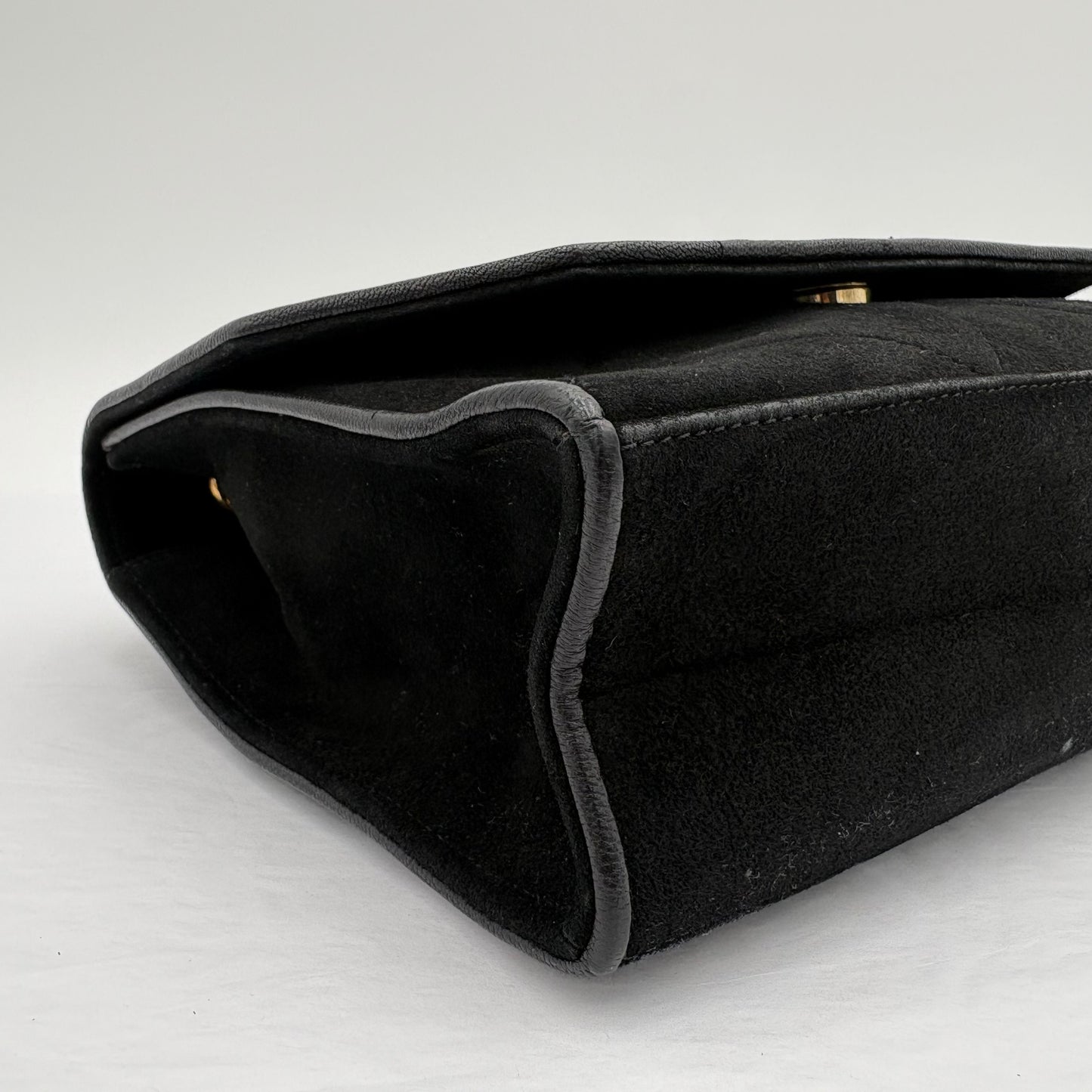 1986-88 Chanel Suede Diamond Stitch Flap Bag
