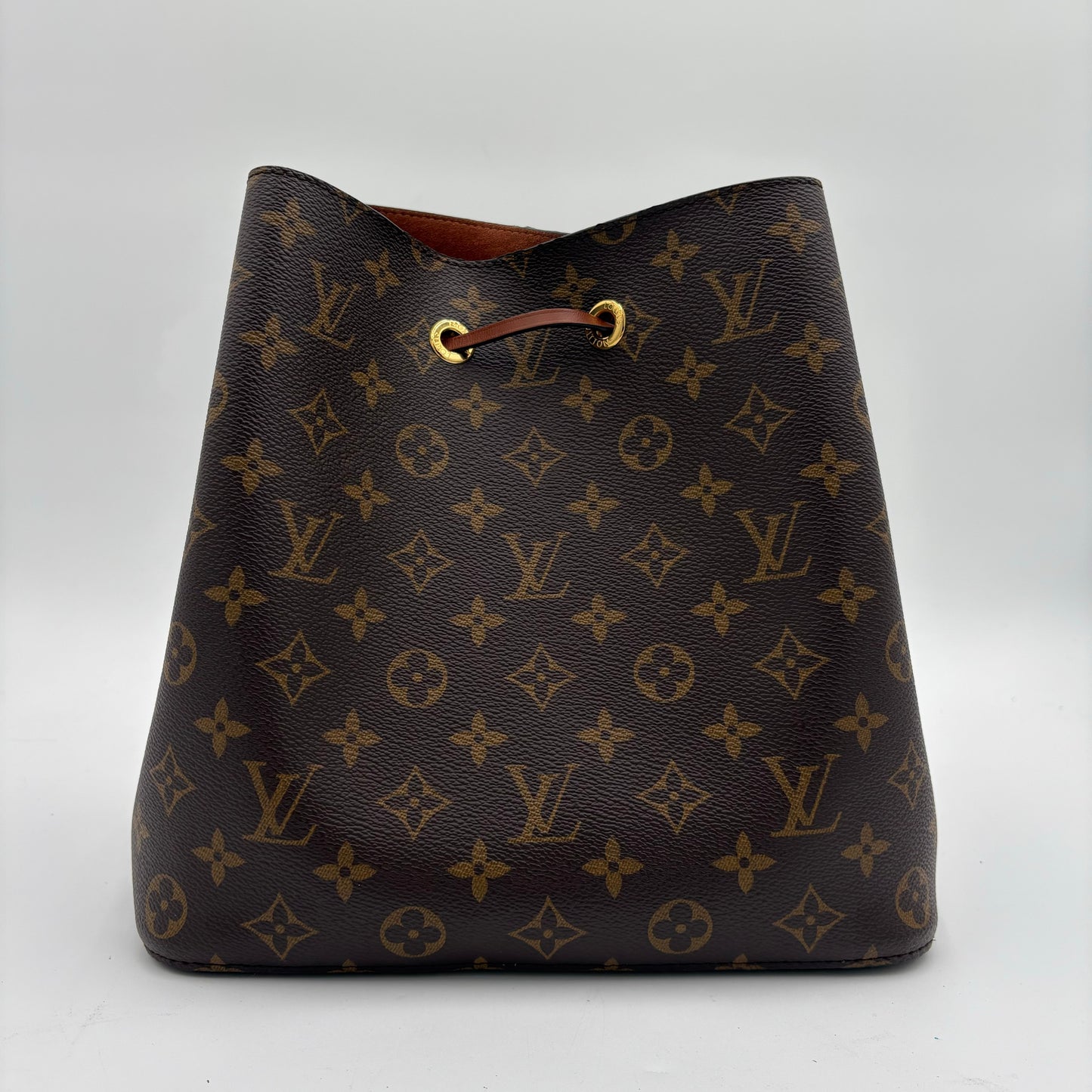2020 Louis Vuitton NeoNoe Bag