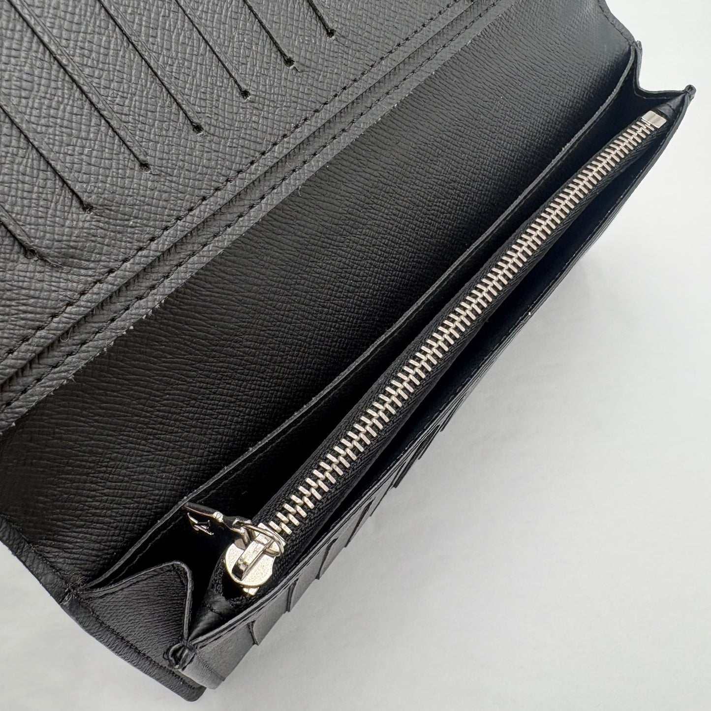 Louis Vuitton Brazza Wallet Graphite