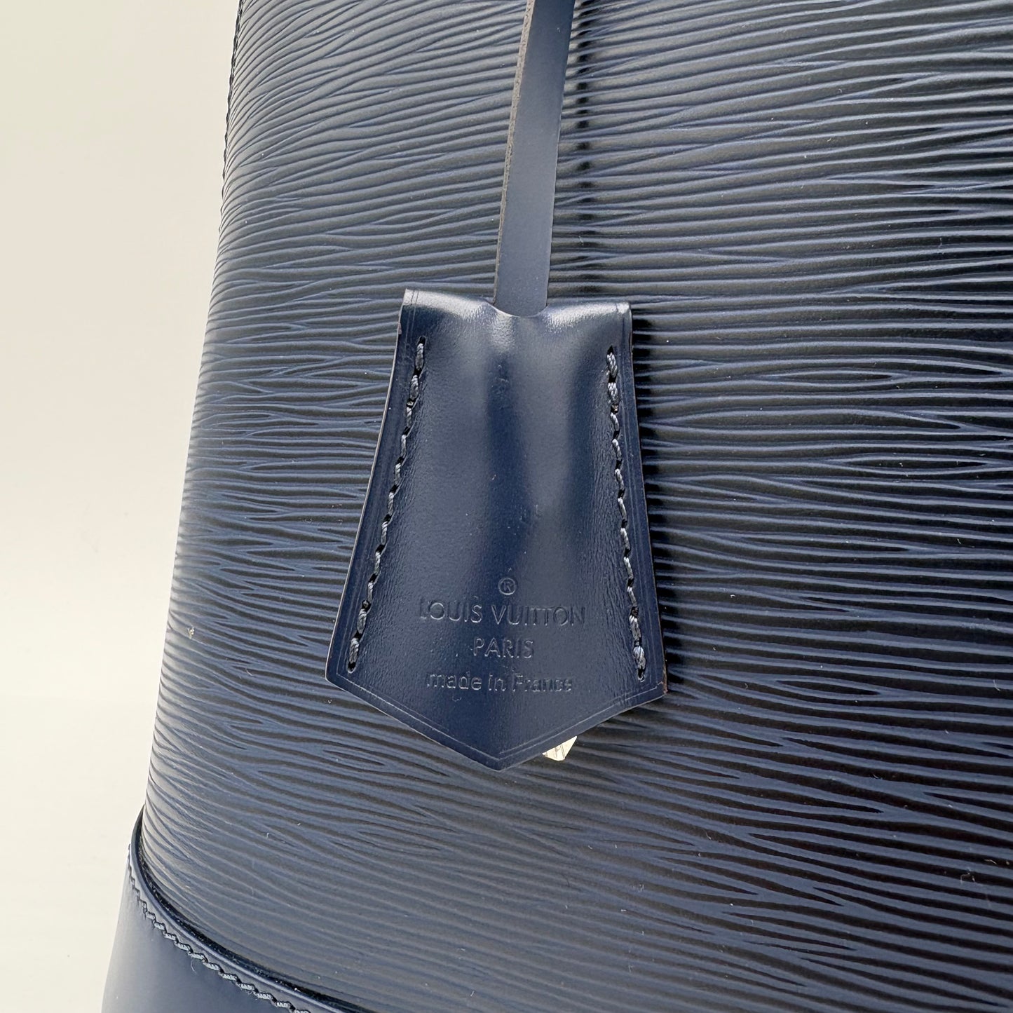 2012 Louis Vuitton Alma GM Epi Leather