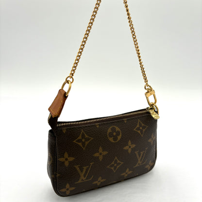 2004 Louis Vuitton Pochette Accessories