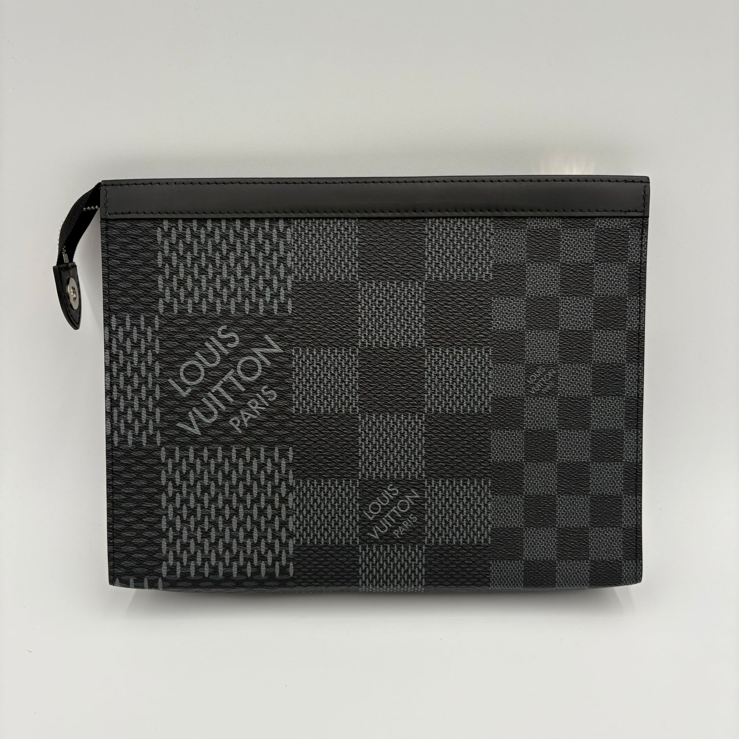 Chipped Louis Vuitton 3D Pochette Voyage Clutch Bag