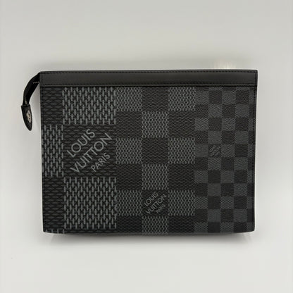 Chipped Louis Vuitton 3D Pochette Voyage Clutch Bag