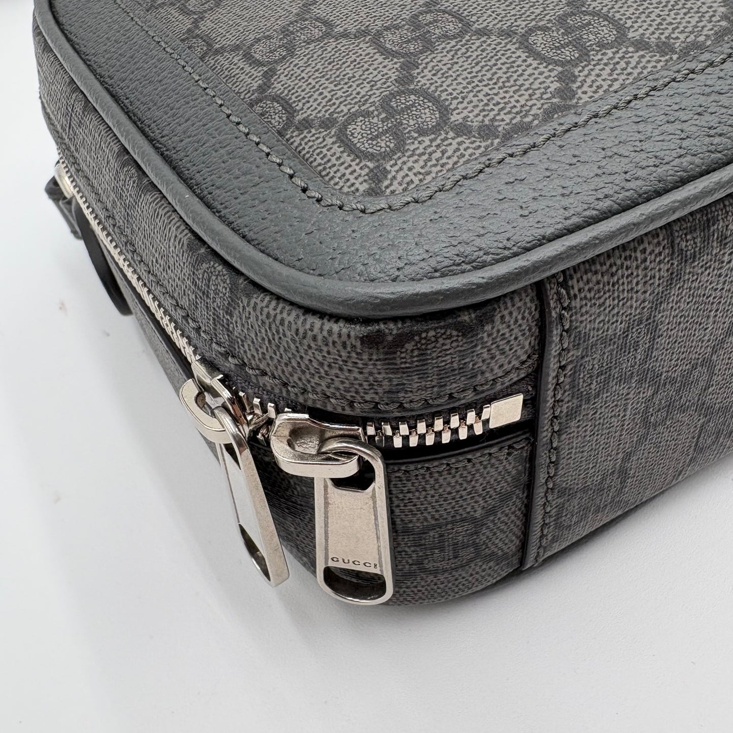 Gucci Ophidia Gray Black Supreme Crossbody bag
