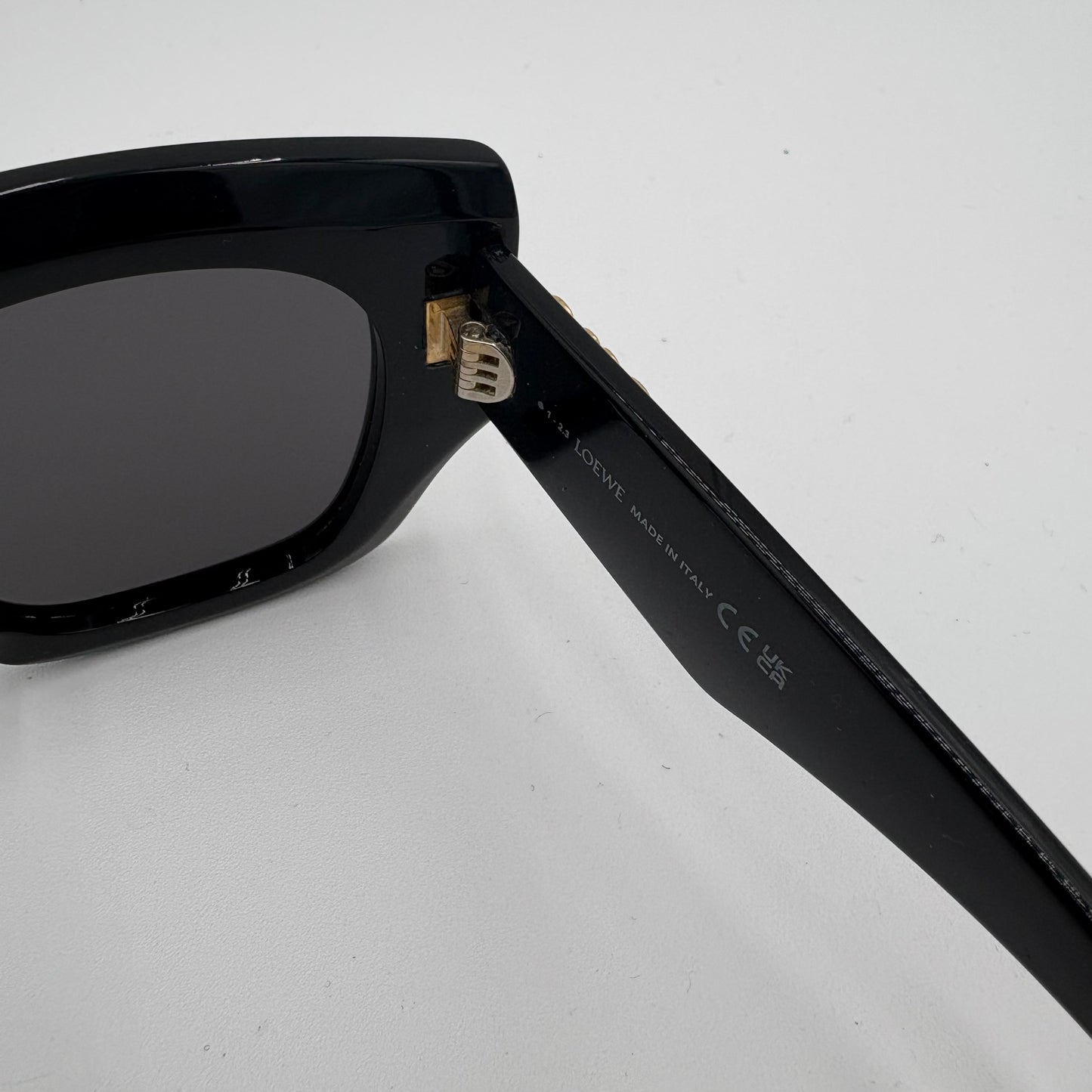 Loewe LW4012 Black Gold Sunglasses