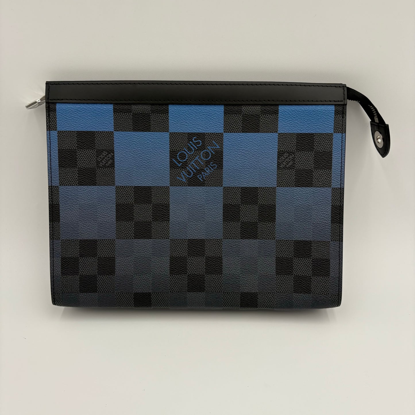Chipped Louis Vuitton 3D Pochette Voyage Clutch Bag
