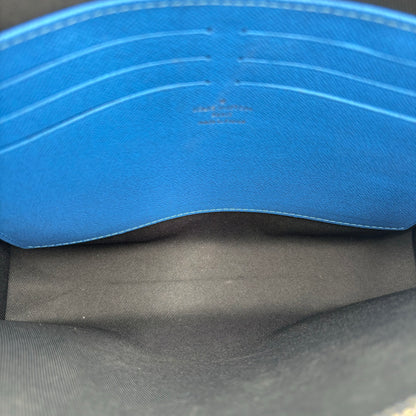 Chipped Louis Vuitton 3D Pochette Voyage Clutch Bag