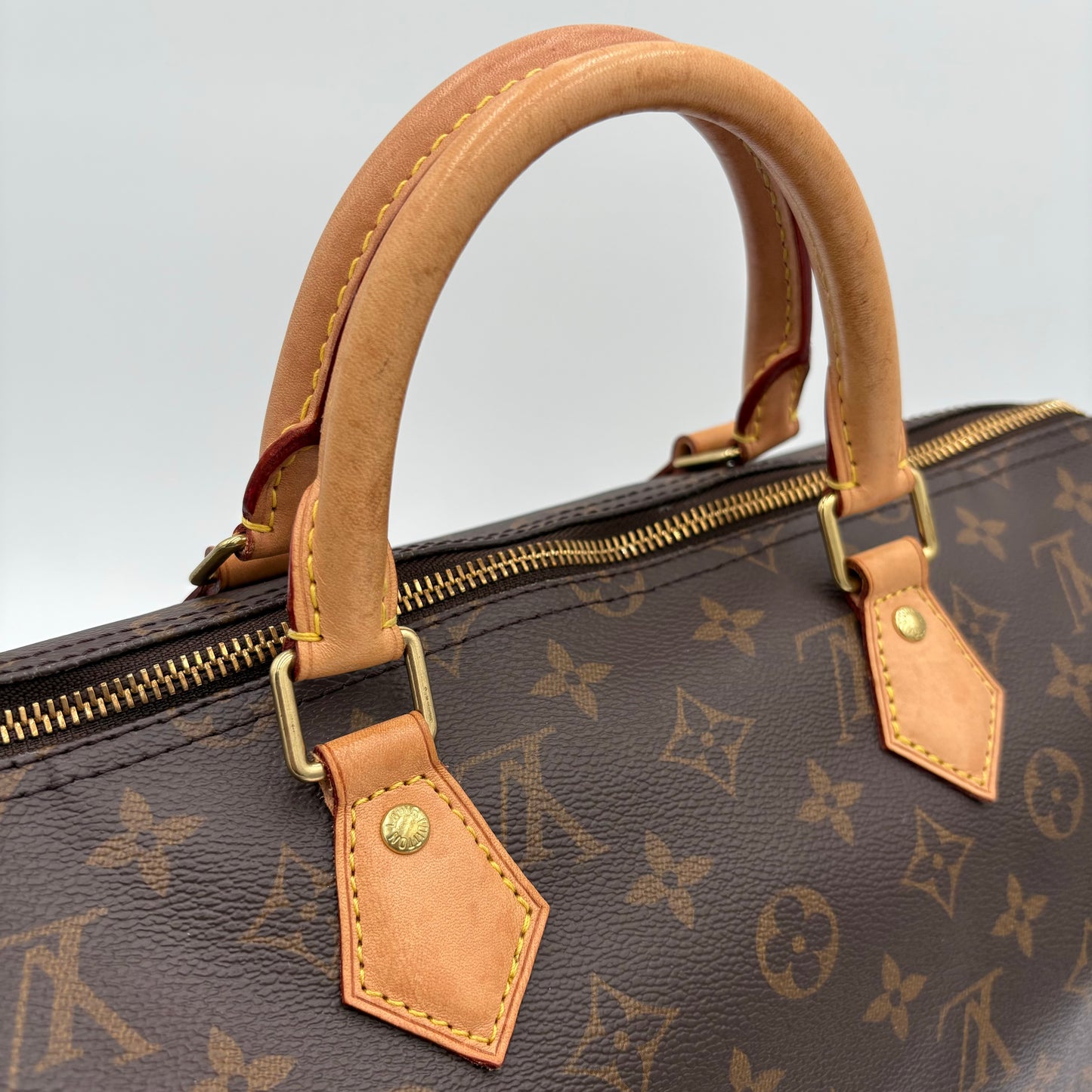 Chipped Louis Vuitton Monogram Speedy 35