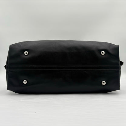 Chipped Louis Vuitton Carryall Vibe MM