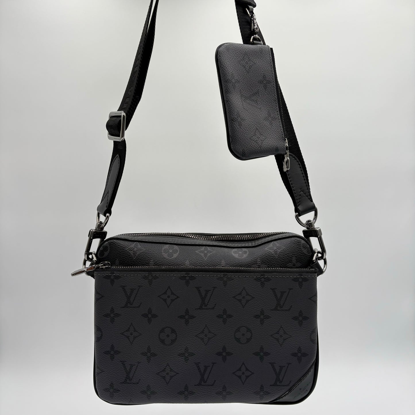 Chipped Louis Vuitton Eclipse Trio Messenger Bag
