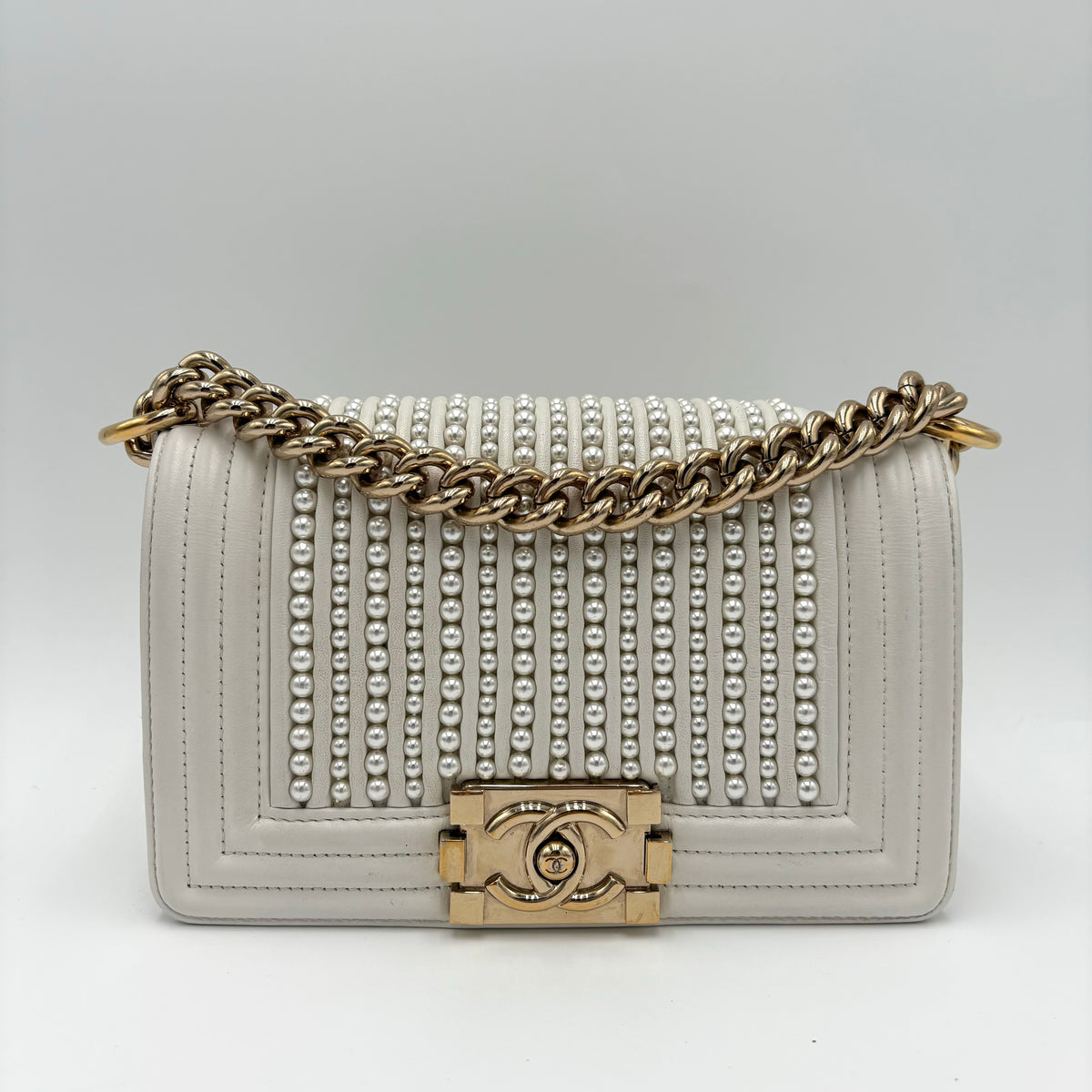 2019/2020 Chanel Pearl Boy Bag