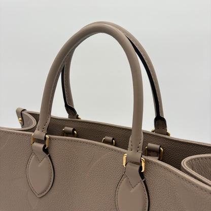 Chipped Louis Vuitton OnTheGo Giant Monogram Tote