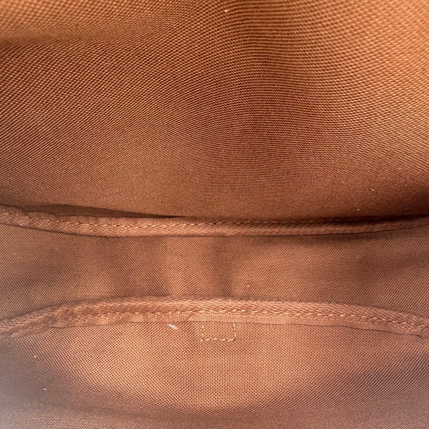 2002 Louis Vuitton Saumur 30 Monogram