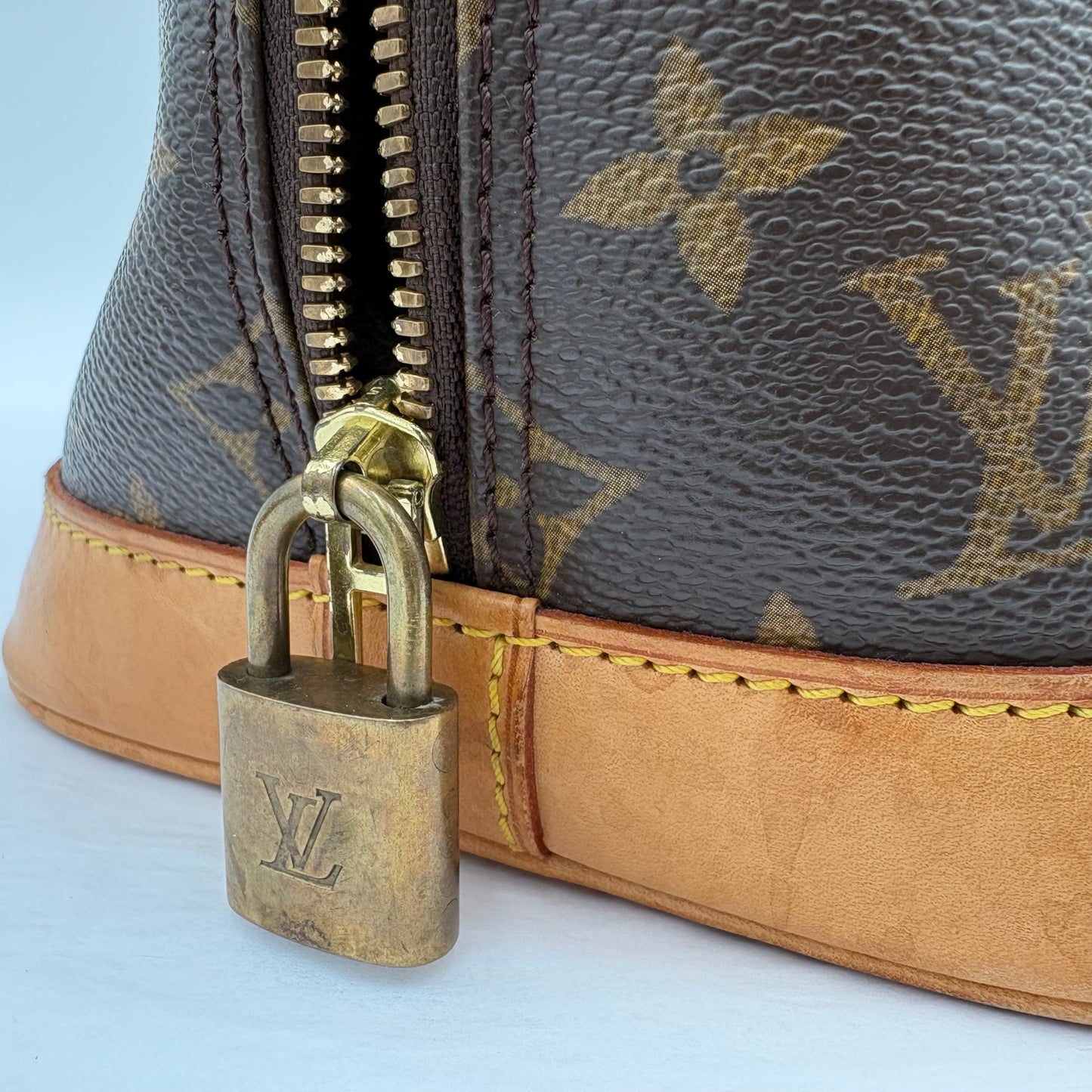 1997 Louis Vuitton Monogram Alma PM