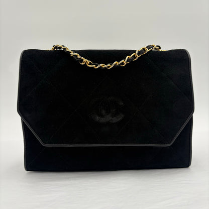 1986-88 Chanel Suede Diamond Stitch Flap Bag