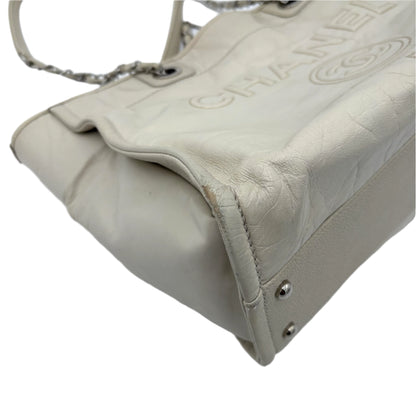 Chanel 2016 Leather Deauville Medium Tote