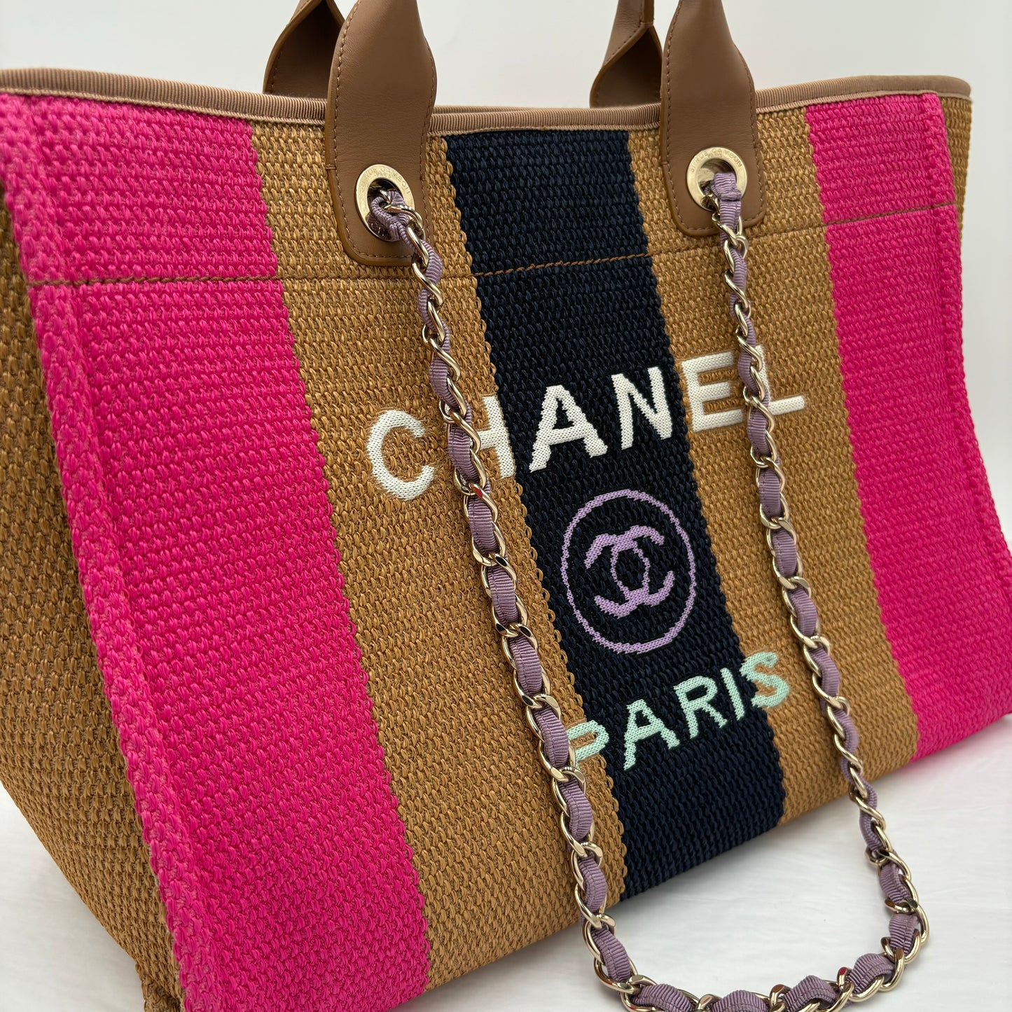 2019 Chanel Medium Raffia Deauville