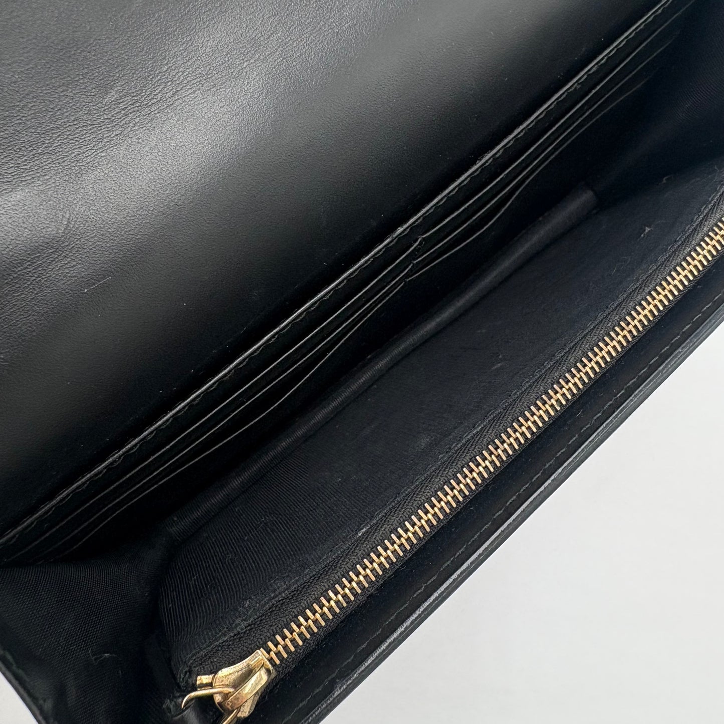 Gucci GG Signature Bowy WOC