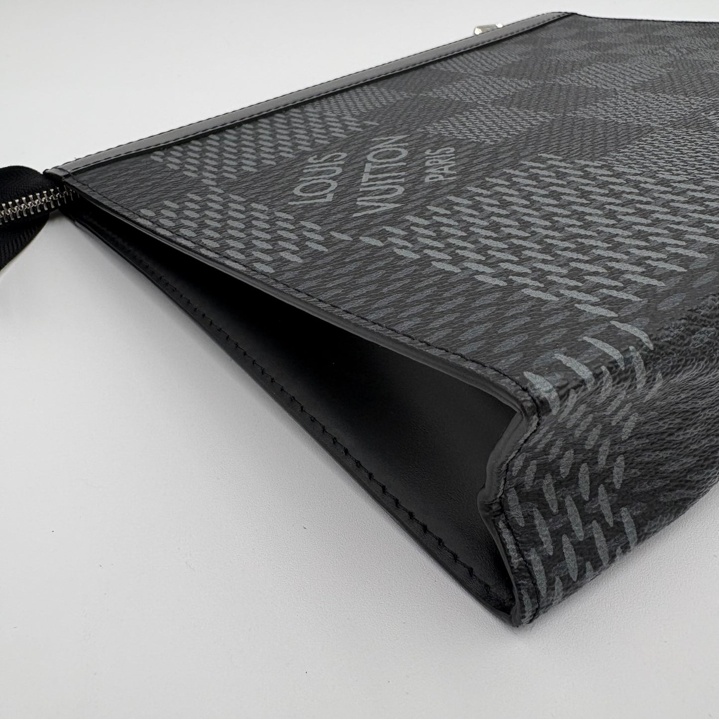 Chipped Louis Vuitton 3D Pochette Voyage Clutch Bag