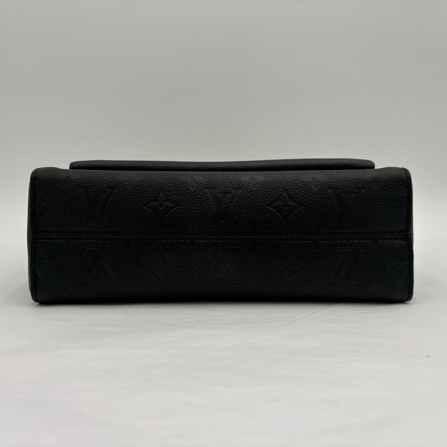 Chipped Louis Vuitton Vavin PM Empreinte Leather