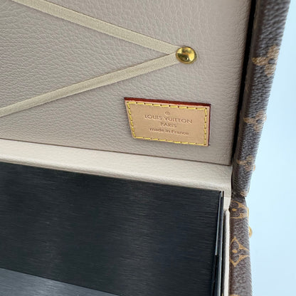 NWT Louis Vuitton Malle Fleurs Trunk