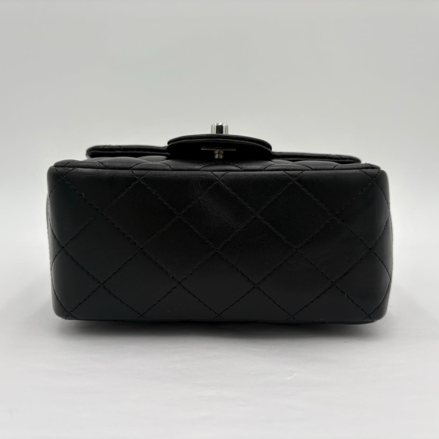 2023 Chipped Chanel Mini Square Classic Single Flap