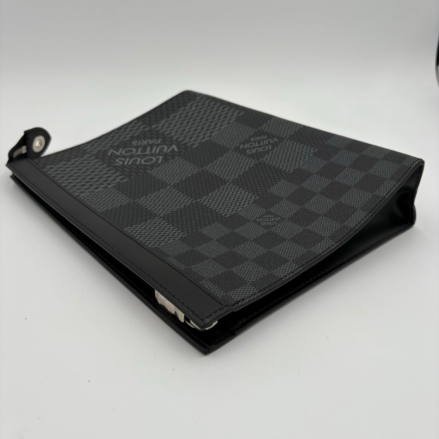 Chipped Louis Vuitton 3D Pochette Voyage Clutch Bag