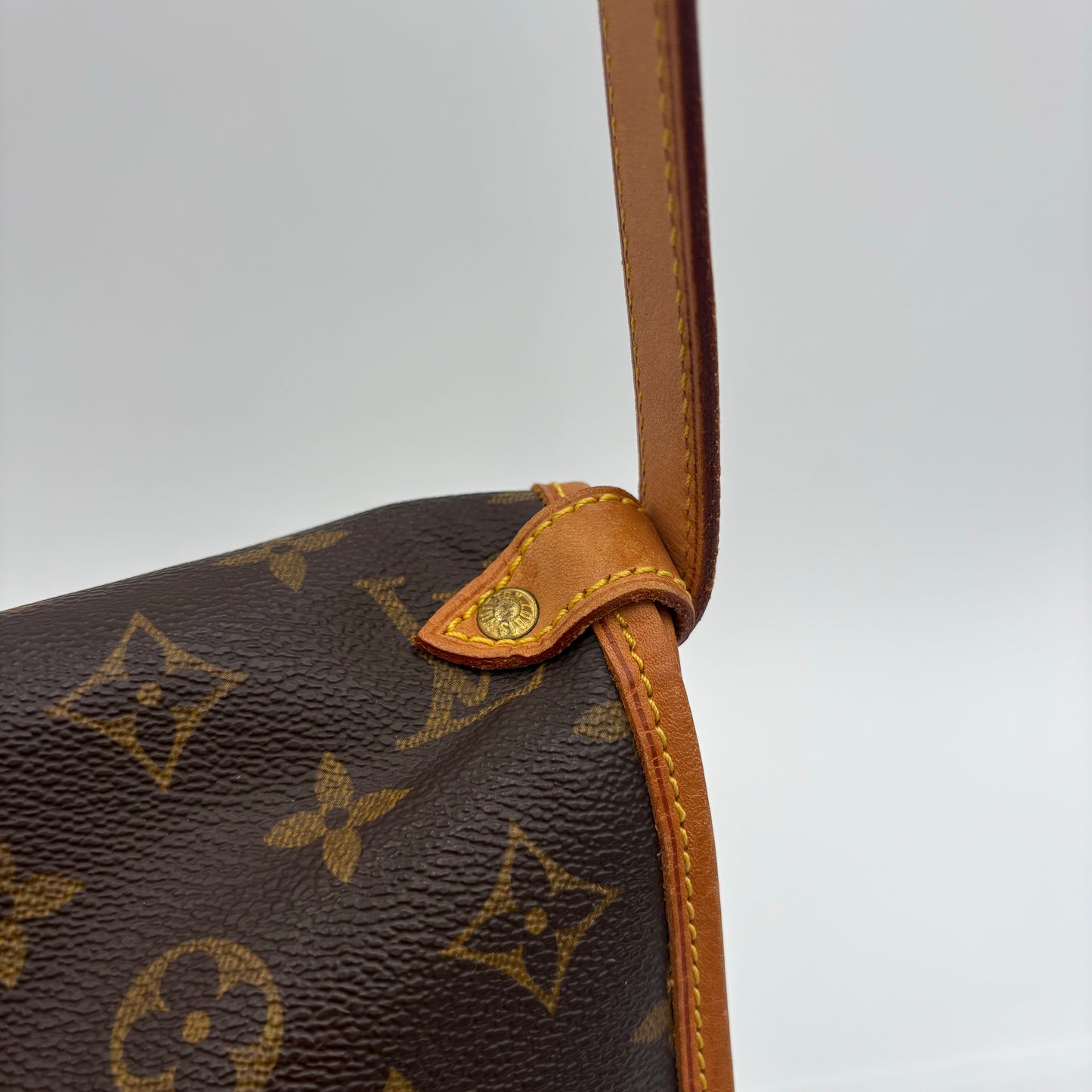 2002 Louis Vuitton Saumur 30 Monogram