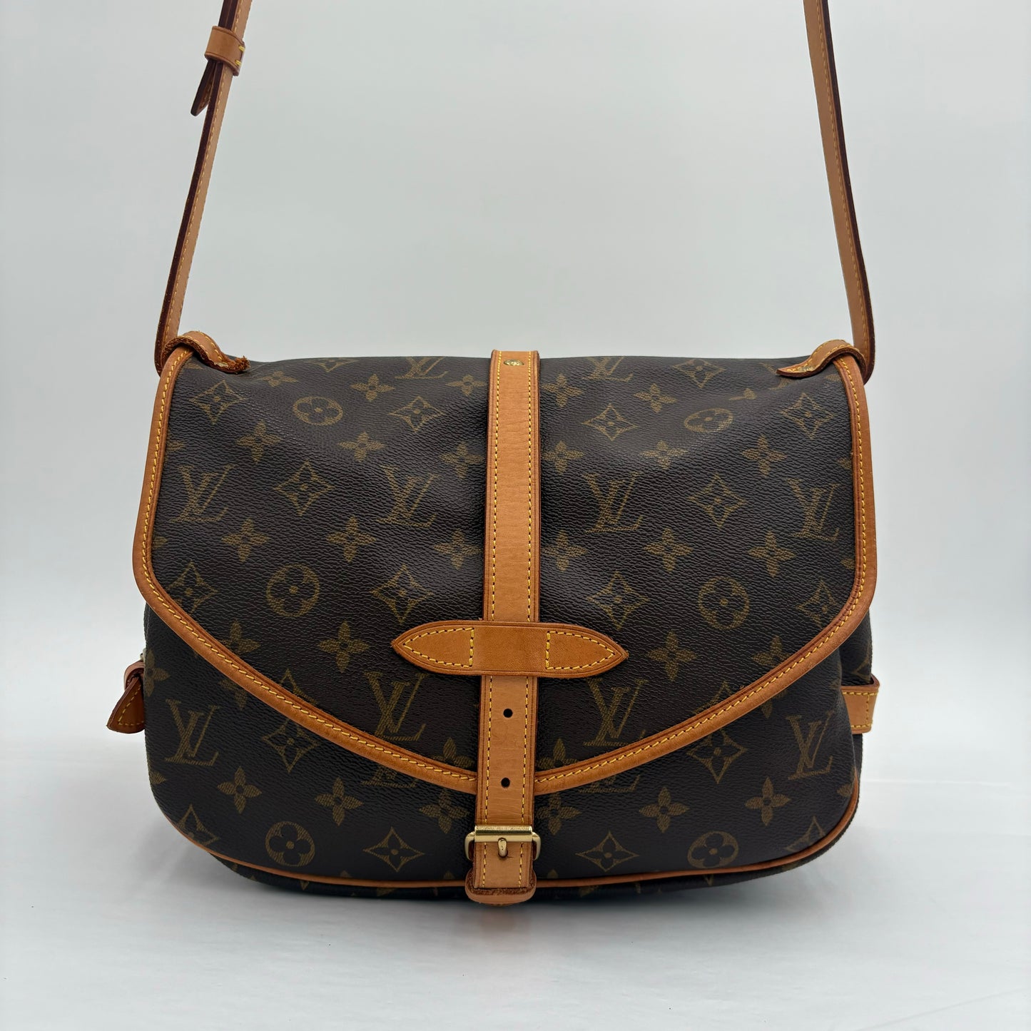 2002 Louis Vuitton Saumur 30 Monogram