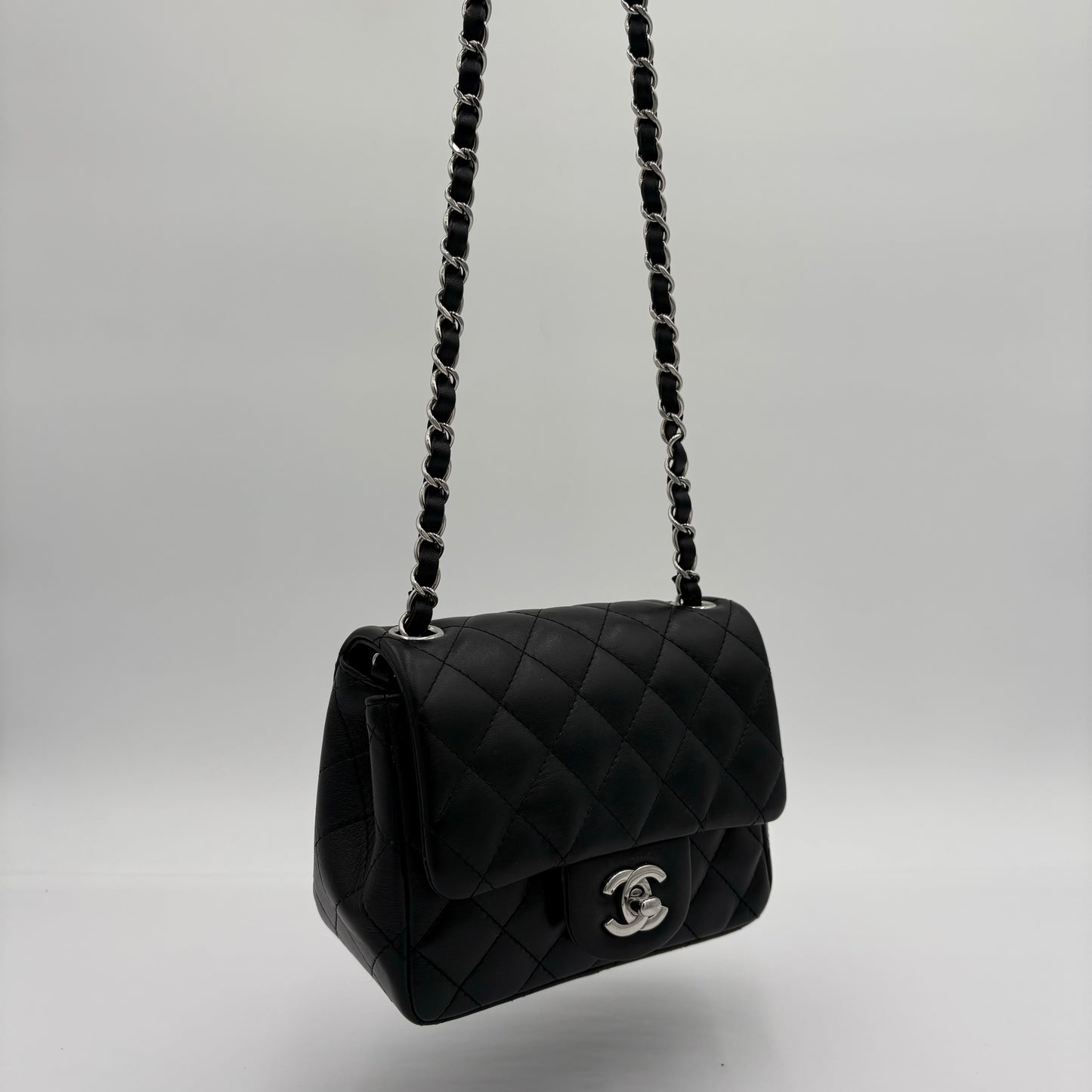 2023 Chipped Chanel Mini Square Classic Single Flap
