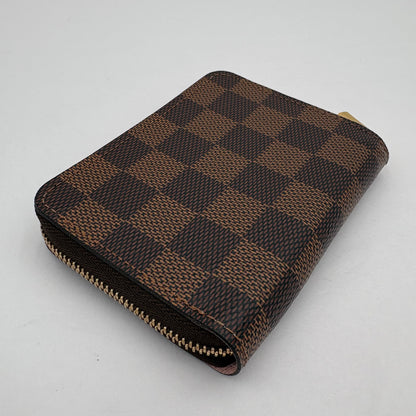 Chipped Louis Vuitton Zippy Coin Wallet